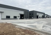 珠海斗门 14米单一层带16吨行车钢结构厂房 25000平方