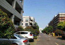A8348 松江新桥南环路独栋三层厂房办公楼整体出租 每层487平方米 实用面积2000平方米
