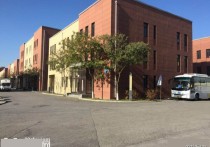 沈阳皇姑怒江北街框架低价急售手续齐全可按揭800㎡独门独院双层全新厂房出售（江北），配套完善
