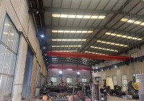 沈阳于洪区工业园洪区工业园区重型50吨吊车独5000㎡标准厂房单层大车进出厂房出租（工业园），配套完