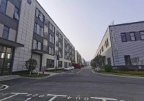 惠州厂房出租：惠城小金口厂房全新有环评的标准厂房配备了污水，区位优势明显