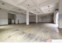 上海厂房出租：上海松江区叶榭工业区叶榭镇附近独立仓库，距离镇上米叶榭，区位优势明显