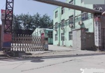 厂房出租：石家庄鹿泉西三环新华路交叉口紧邻敬业大酒店西三环与新华路个人－处独院2700㎡独门独院可分