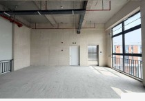 开发区厂房出租：上海松江江区经济技术开发区地块，通燃气，双排污，高配电，厂房。松，区位优势明显